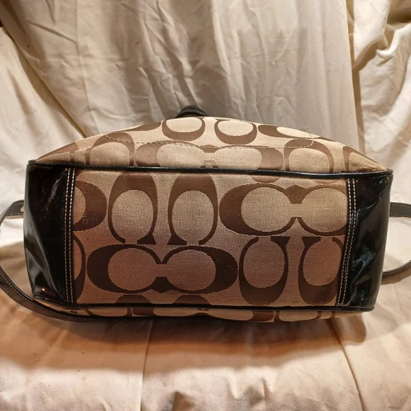 Coach Laura tote - Picture 6 of 12